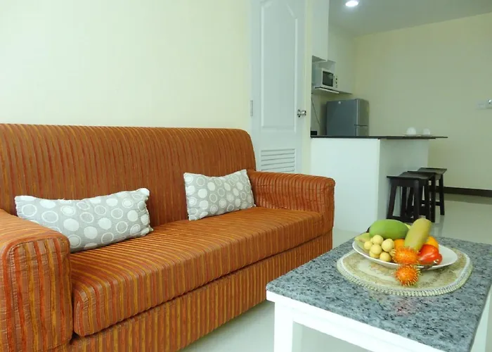 Charming Resident Near Bts Ekkamai Station 曼谷