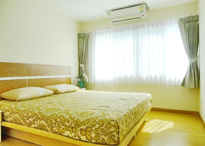 Charming Resident Near Bts Ekkamai Station Appartement Bangkok