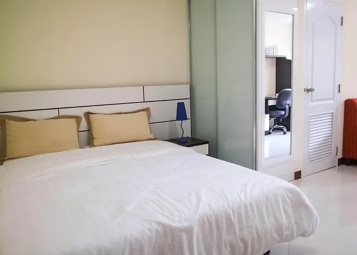 Charming Resident Near Bts Ekkamai Station 公寓 曼谷