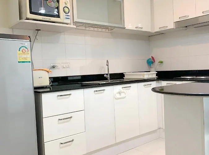 Charming Resident Near Bts Ekkamai Station 曼谷